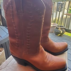 Durango brown leather cowboy boots.  Size 8